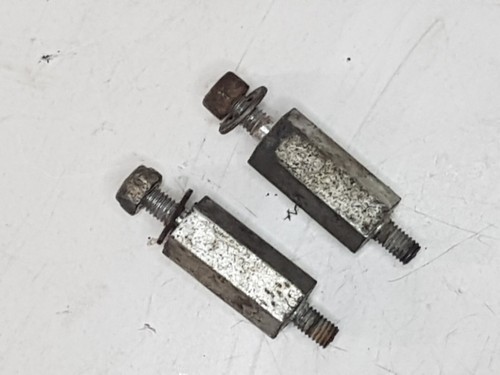 Ecrous moteur briggs - ecrous,